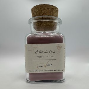 Bougie parfumée "Éclat du Cap" de Tauriac Workshop (bougie cassis freesia)